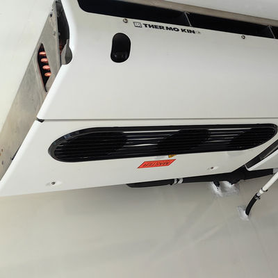 UT-R EXTREME Termo King UT Serisi Soğutma Birimi UT-1200'ü Havaalanı Transfer Kamyonuna Yerleştir