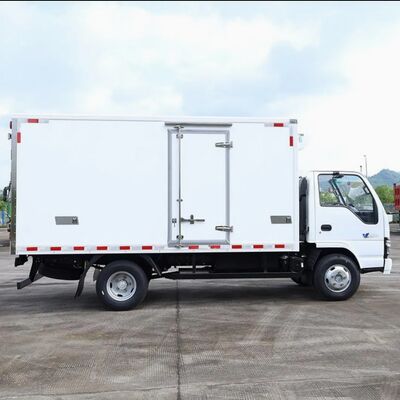 ISUZU QINGLING 600P 6 wheeler 3 tons Refrigerated Van with THERMO KING refrigeration unit RV380 model